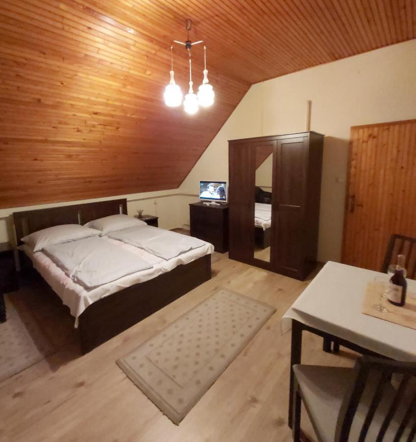 Marika-Lak Apartment ชิโอฟก ภายนอก รูปภาพ